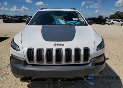 2017 Jeep Cherokee Trailhawk from USA, damaged, VIN 1C4PJMBS3HW658065